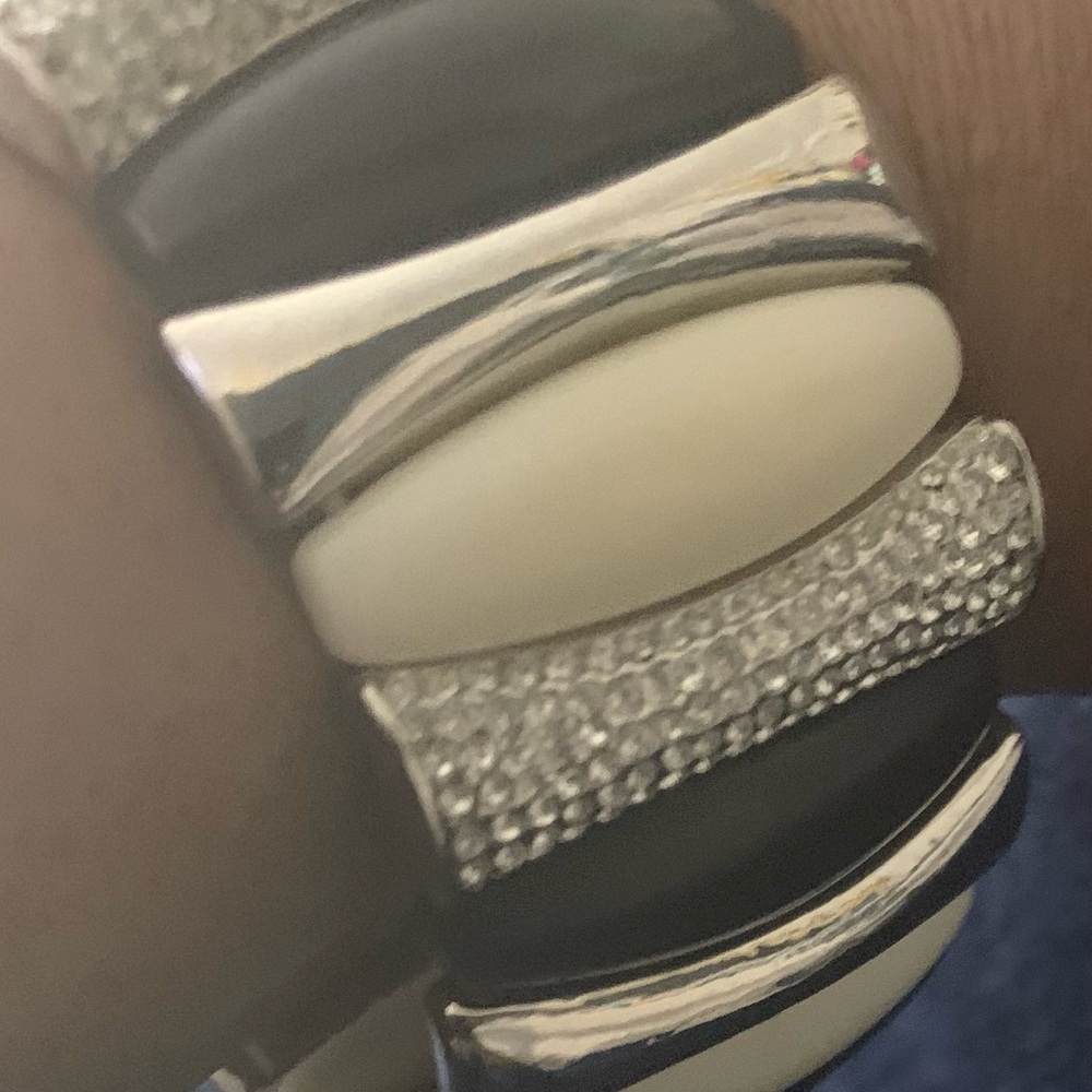 Pre-owned, gently used stretch black, white and silver sparkle bracelet. - Picture 2 of 10